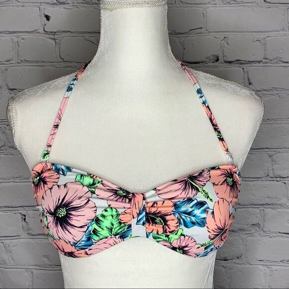 PINK VICTORIA’S SECRET Floral bikini top - Picture 1 of 6